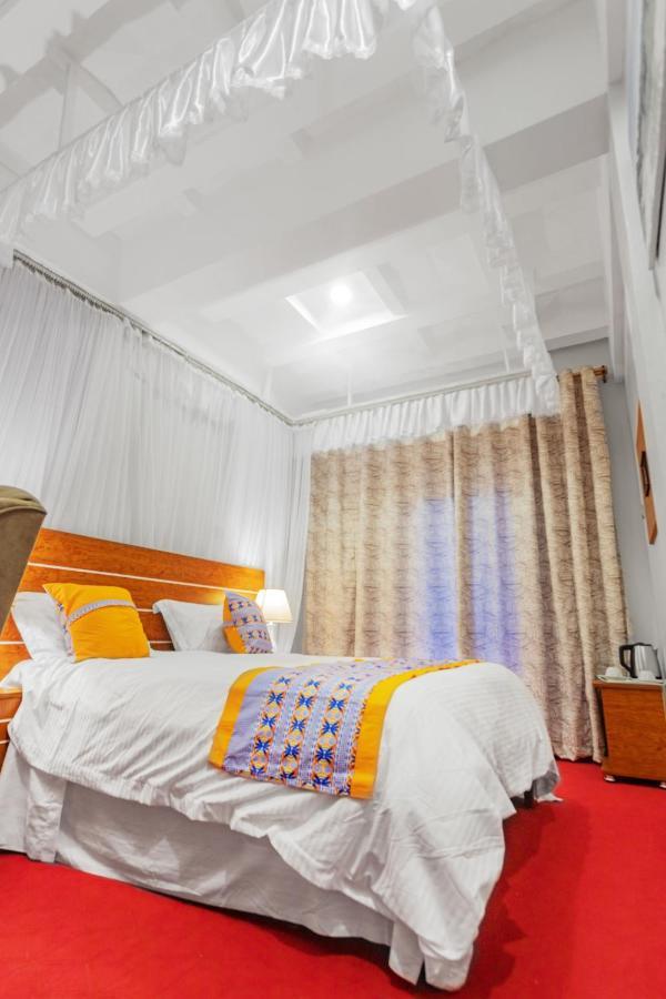 Hotel Ambrosia Heights Entebbe Exterior foto