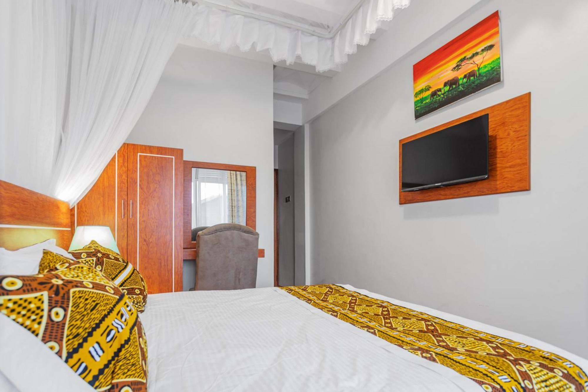 Hotel Ambrosia Heights Entebbe Exterior foto
